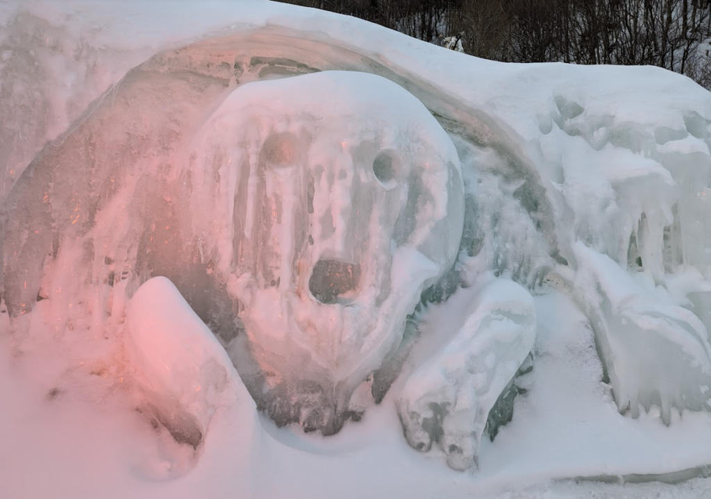 Ice sculpture