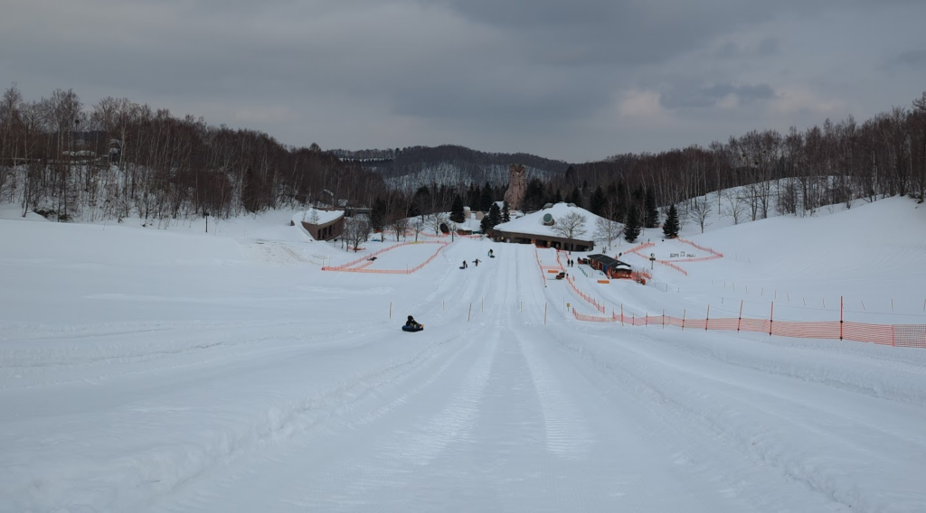 Snow tubing